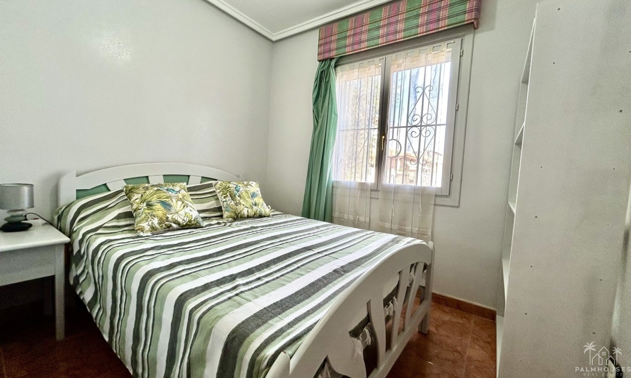 Resale - House - Playa Flamenca - Costa Blanca
