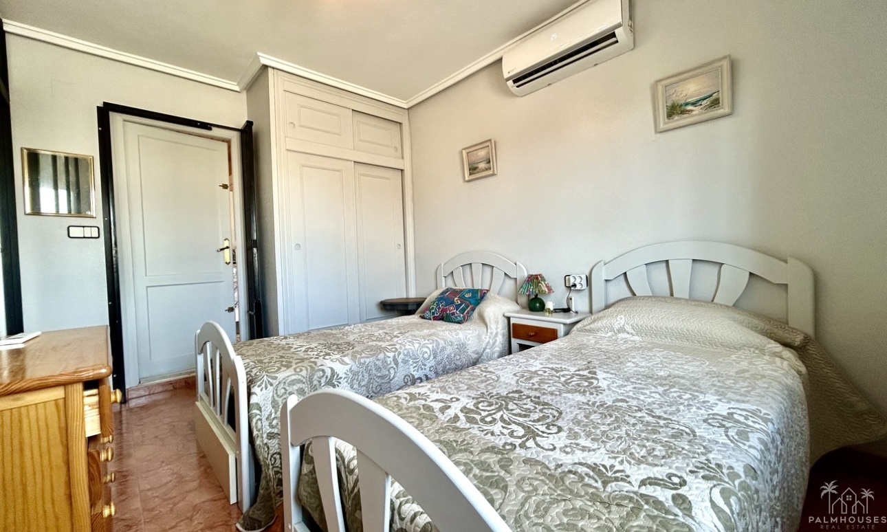 Resale - House - Playa Flamenca - Costa Blanca
