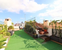 Resale - House - Redován