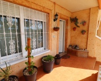 Resale - House - Redován