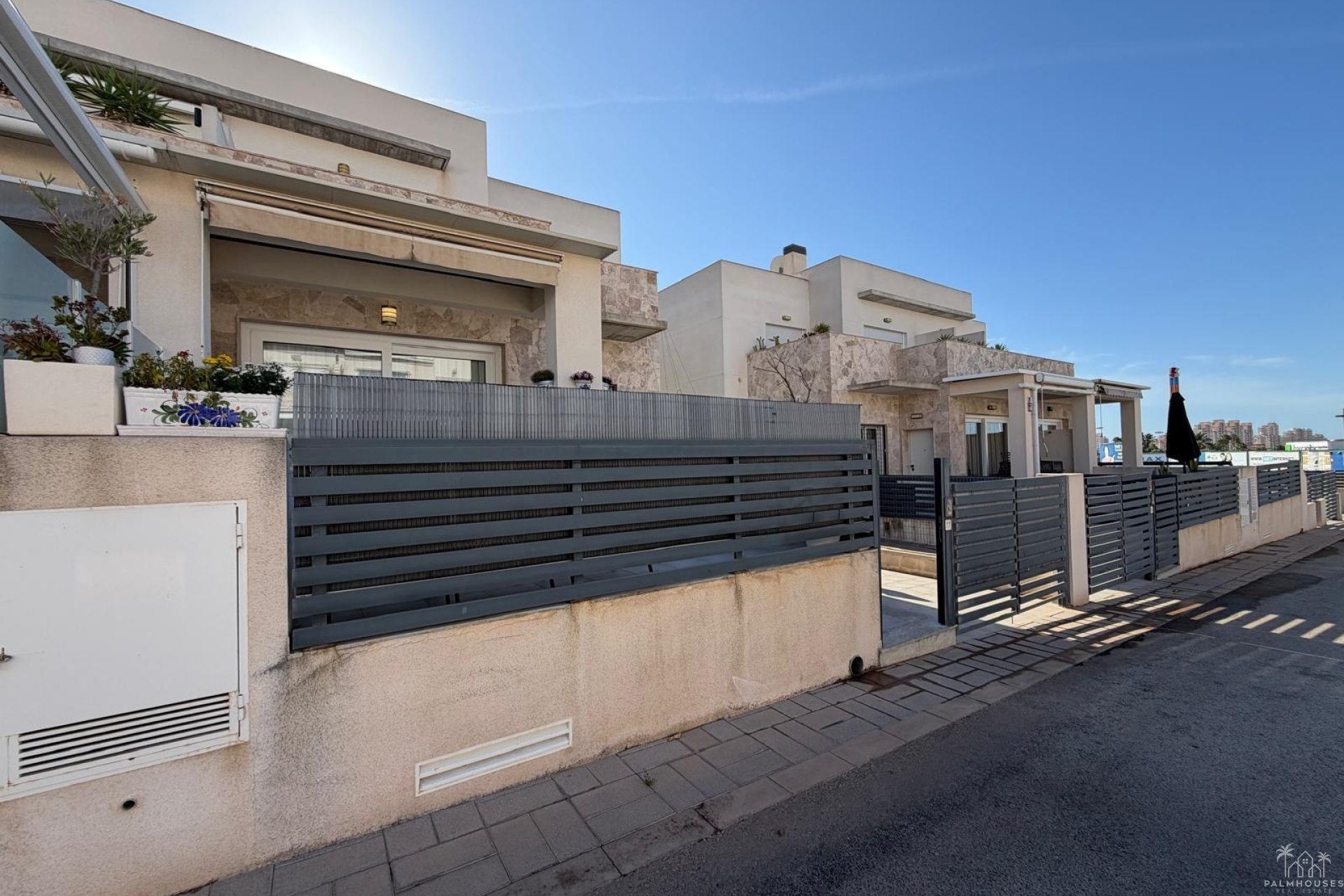 Resale - House - Torrevieja - Aguas Nuevas