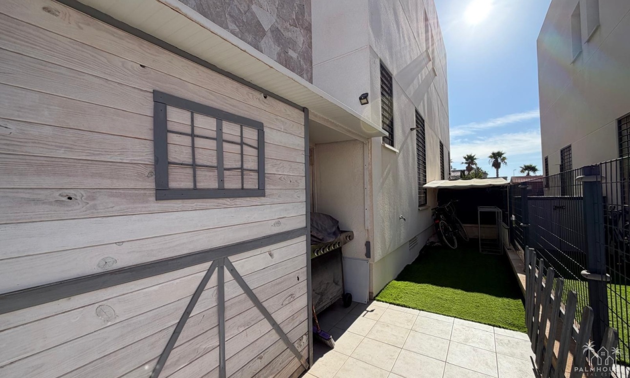 Resale - House - Torrevieja - Aguas Nuevas