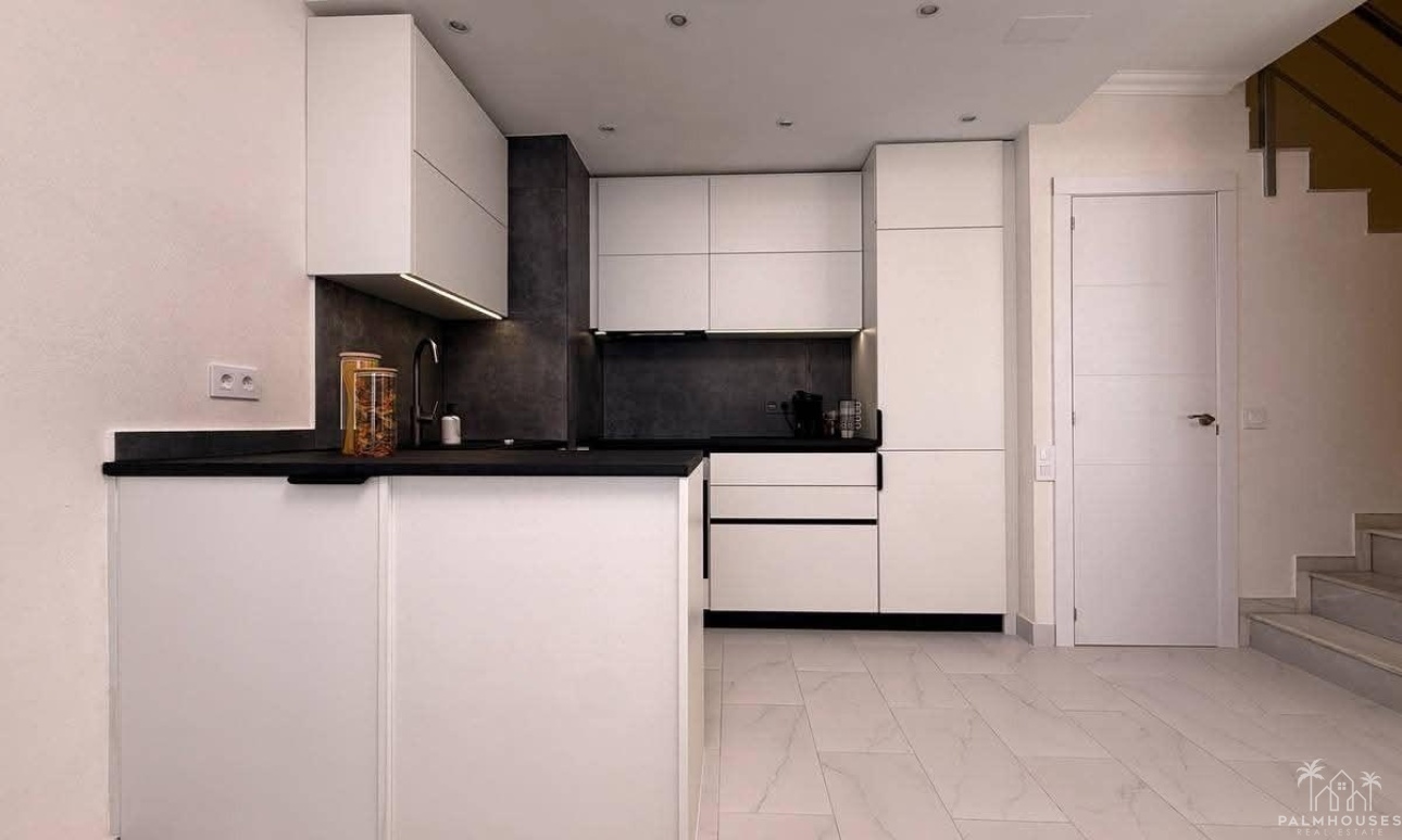 Resale - House - Torrevieja - Calas Blanca