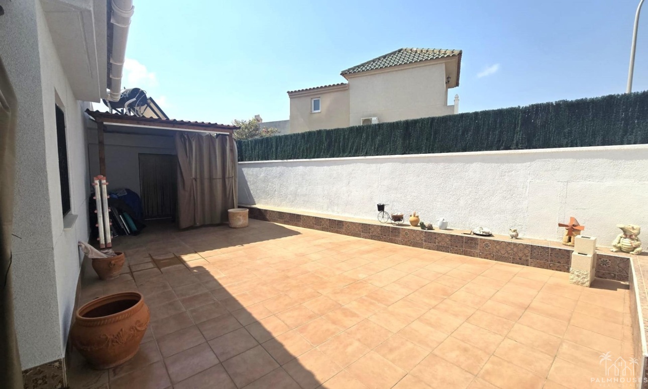 Resale - House - Torrevieja - Los Altos