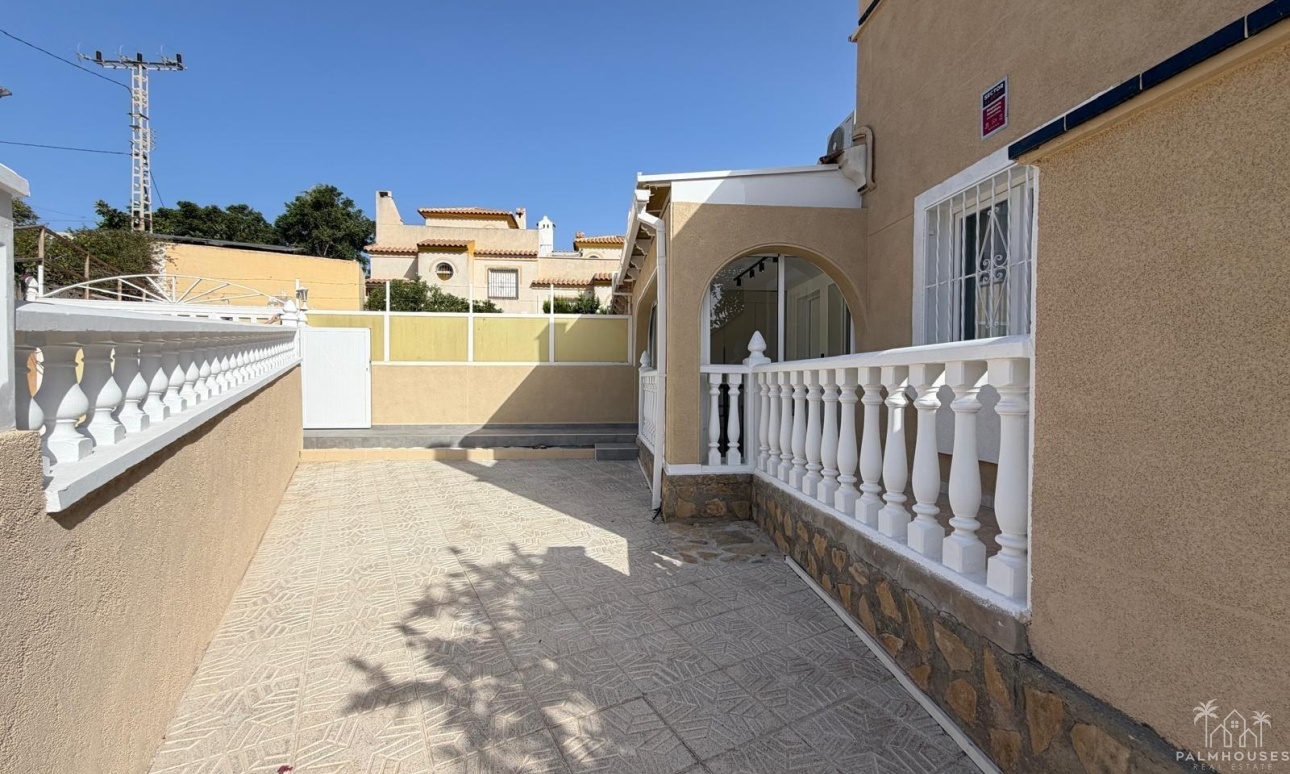 Resale - House - Torrevieja - Miramar - Torre Del Moro