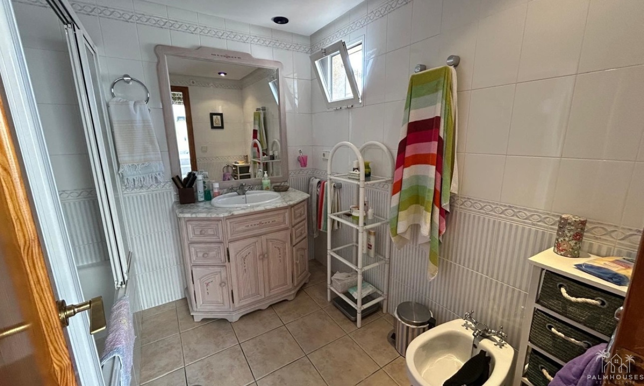 Resale - House - Torrevieja - Torrevieja Centro