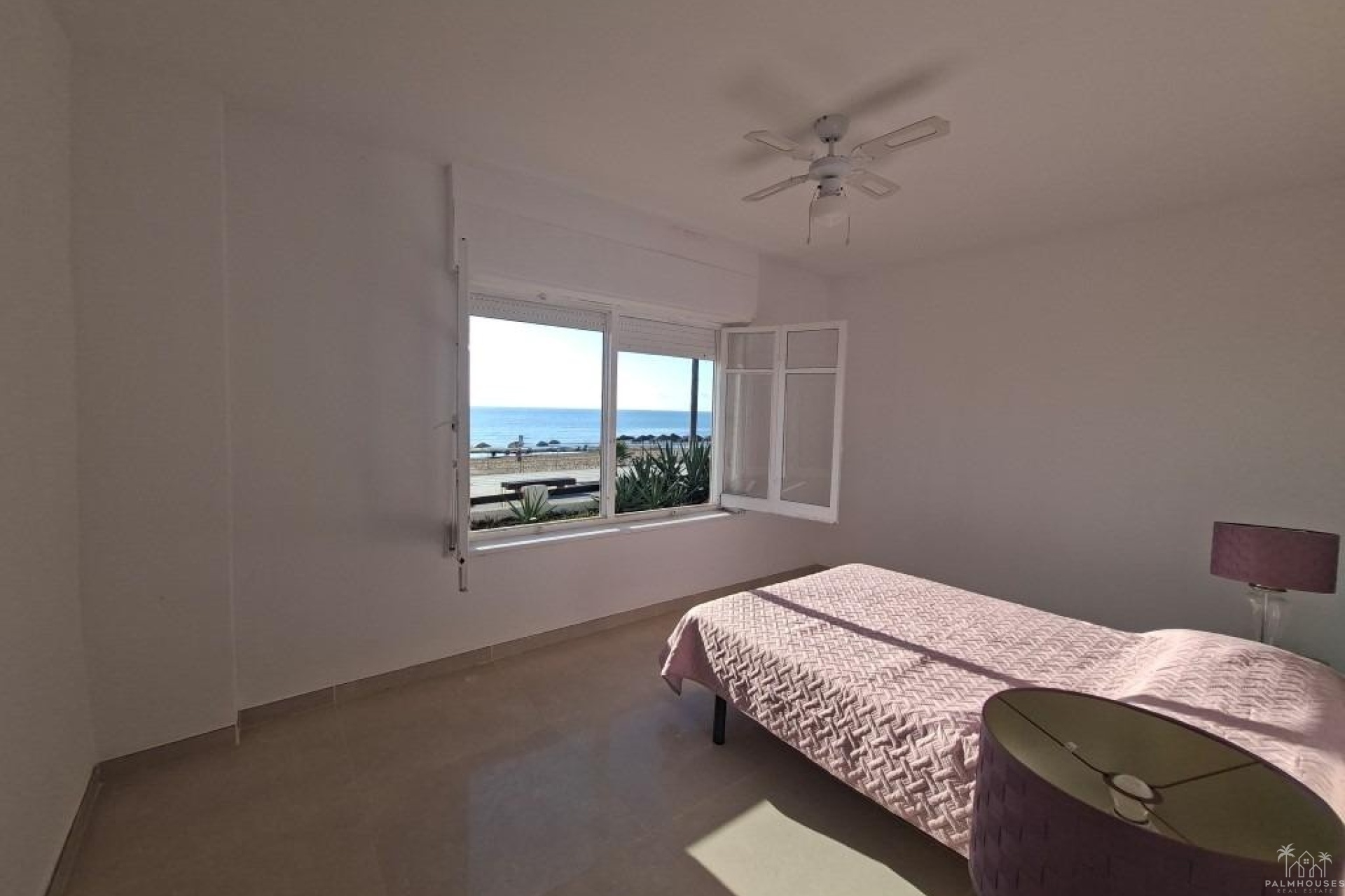 Resale - House - Torrevieja - Torrevieja Centro