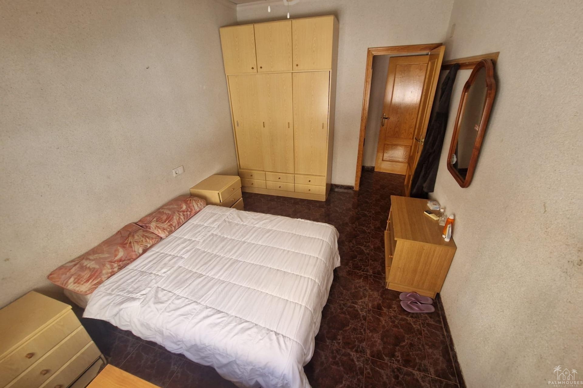 Resale - House - Torrevieja