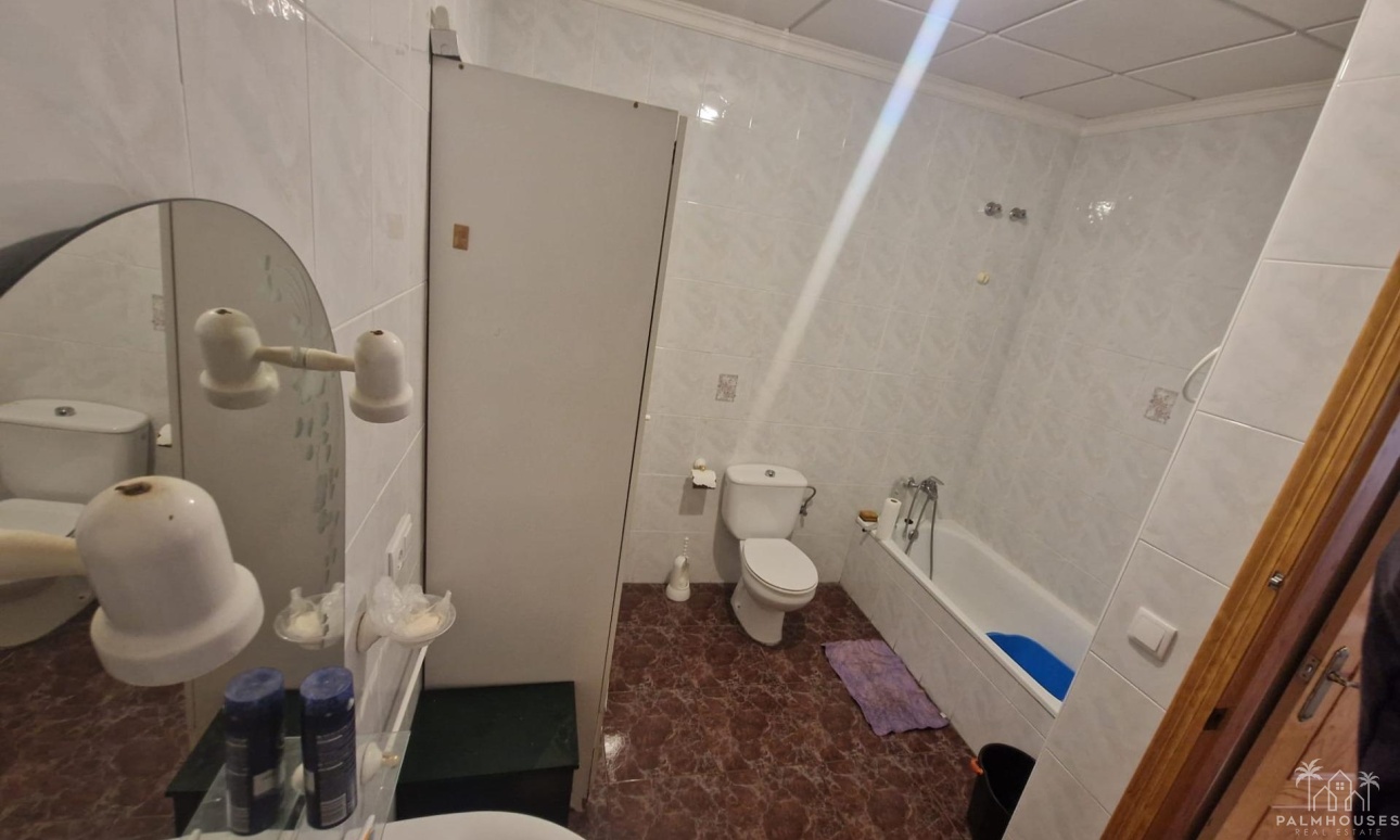 Resale - House - Torrevieja