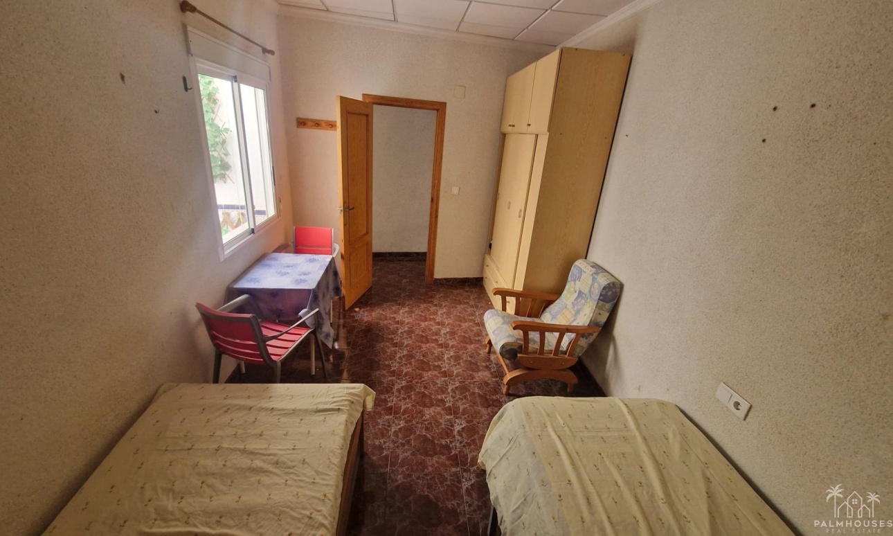 Resale - House - Torrevieja