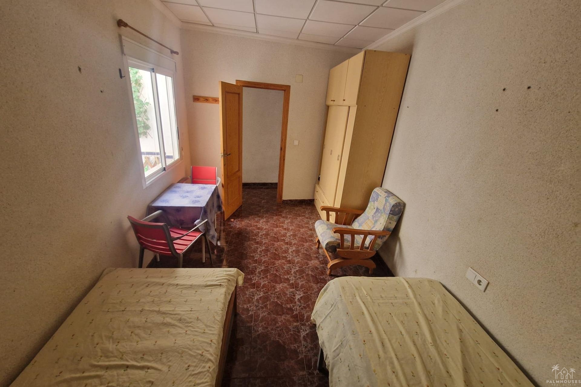 Resale - House - Torrevieja