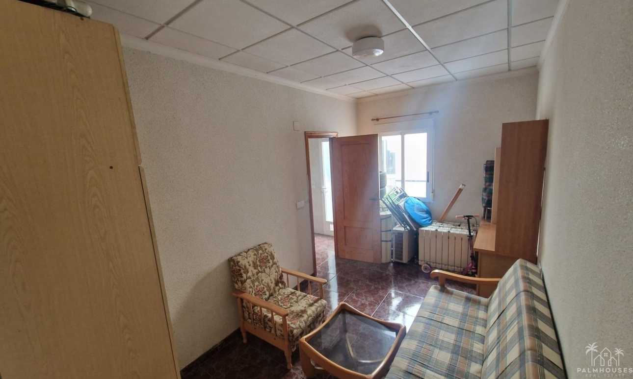 Resale - House - Torrevieja
