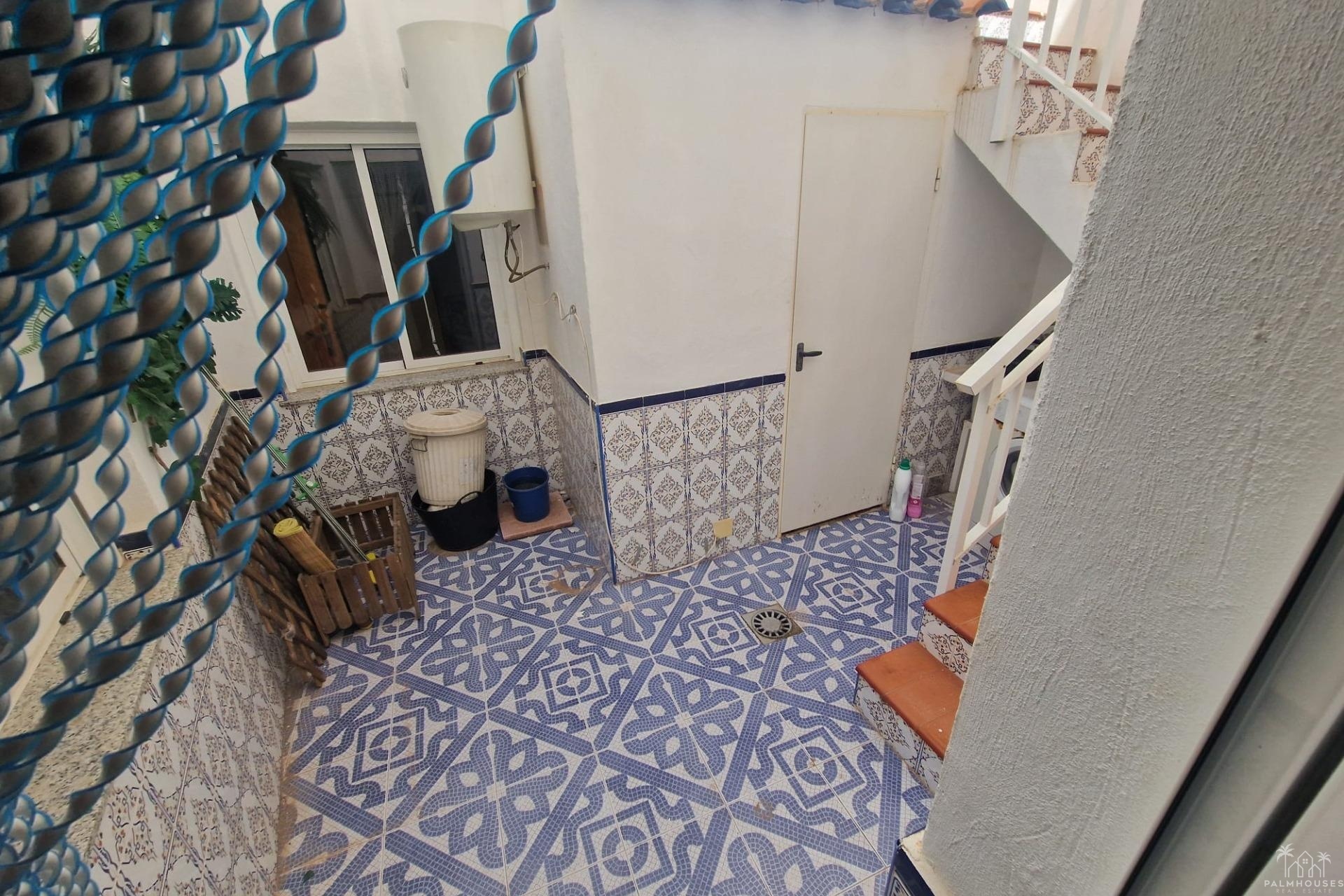 Resale - House - Torrevieja