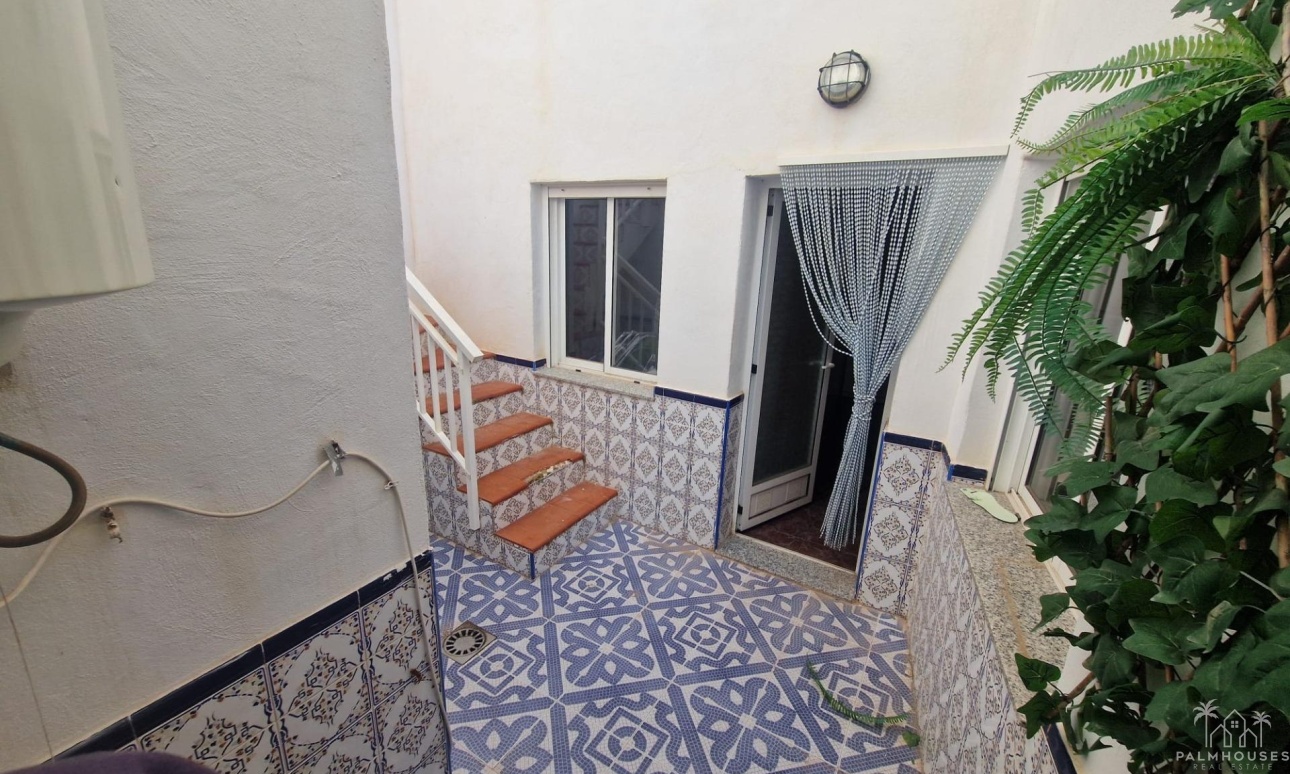 Resale - House - Torrevieja