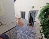 Resale - House - Torrevieja