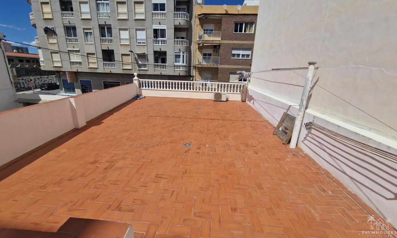 Resale - House - Torrevieja