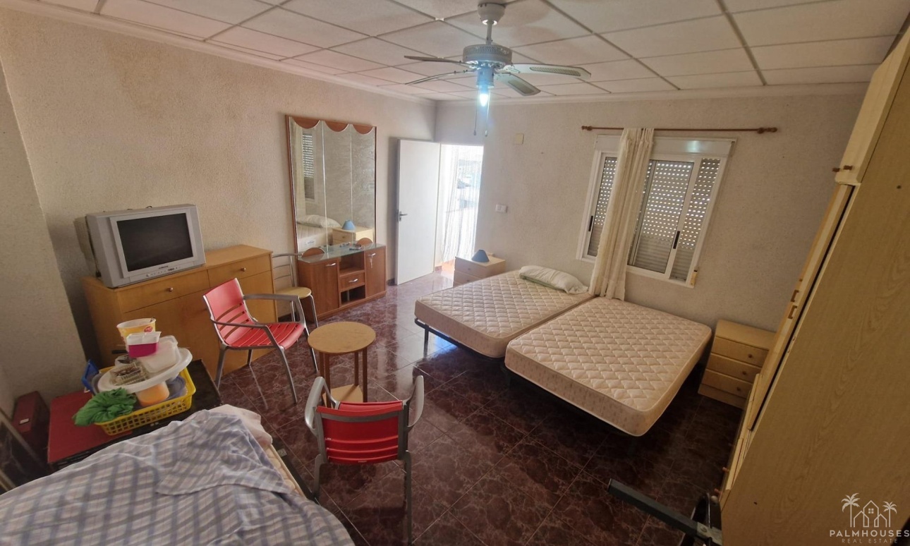 Resale - House - Torrevieja