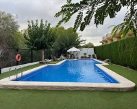 Resale - House - Torrevieja