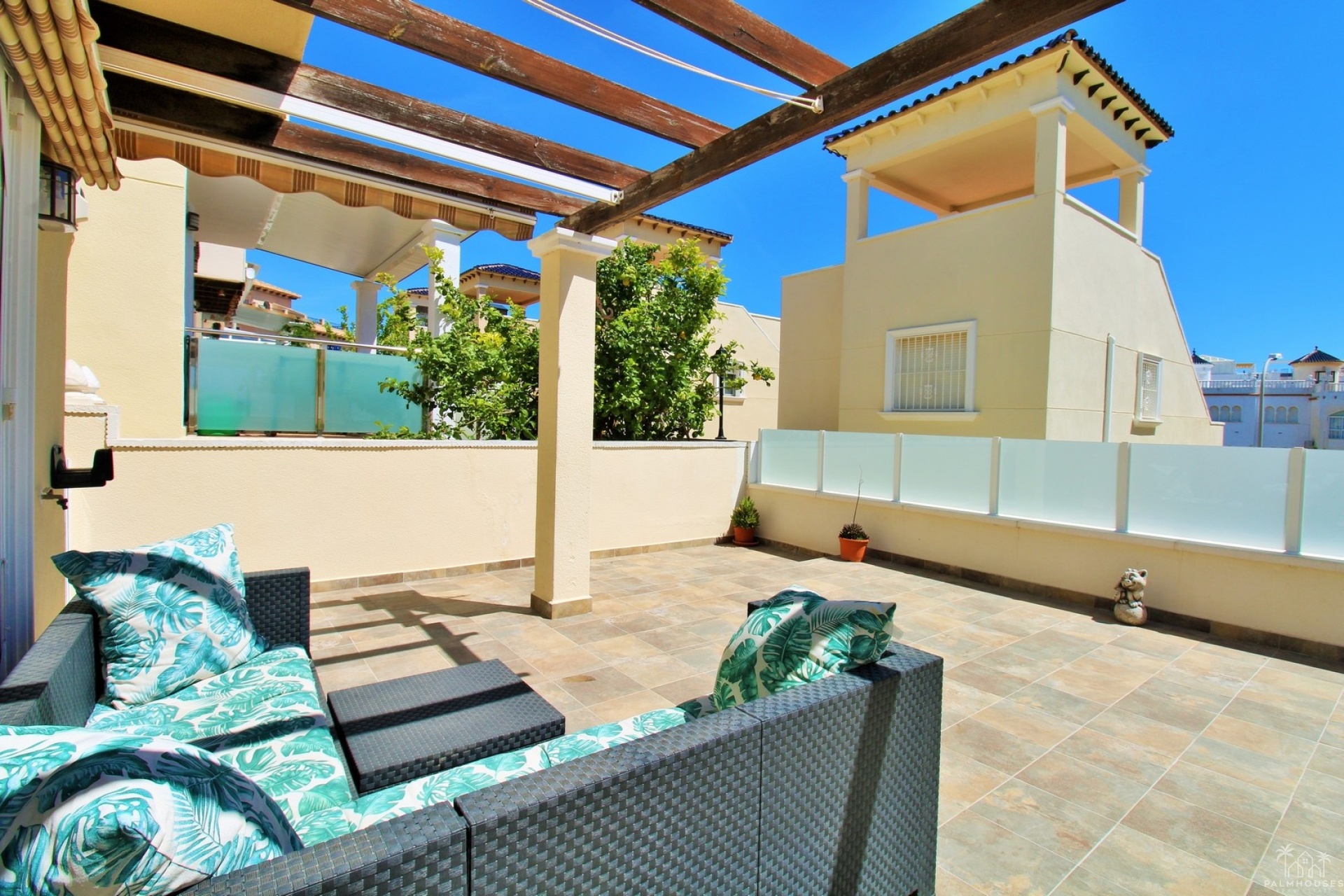 Resale - House - Villamartin