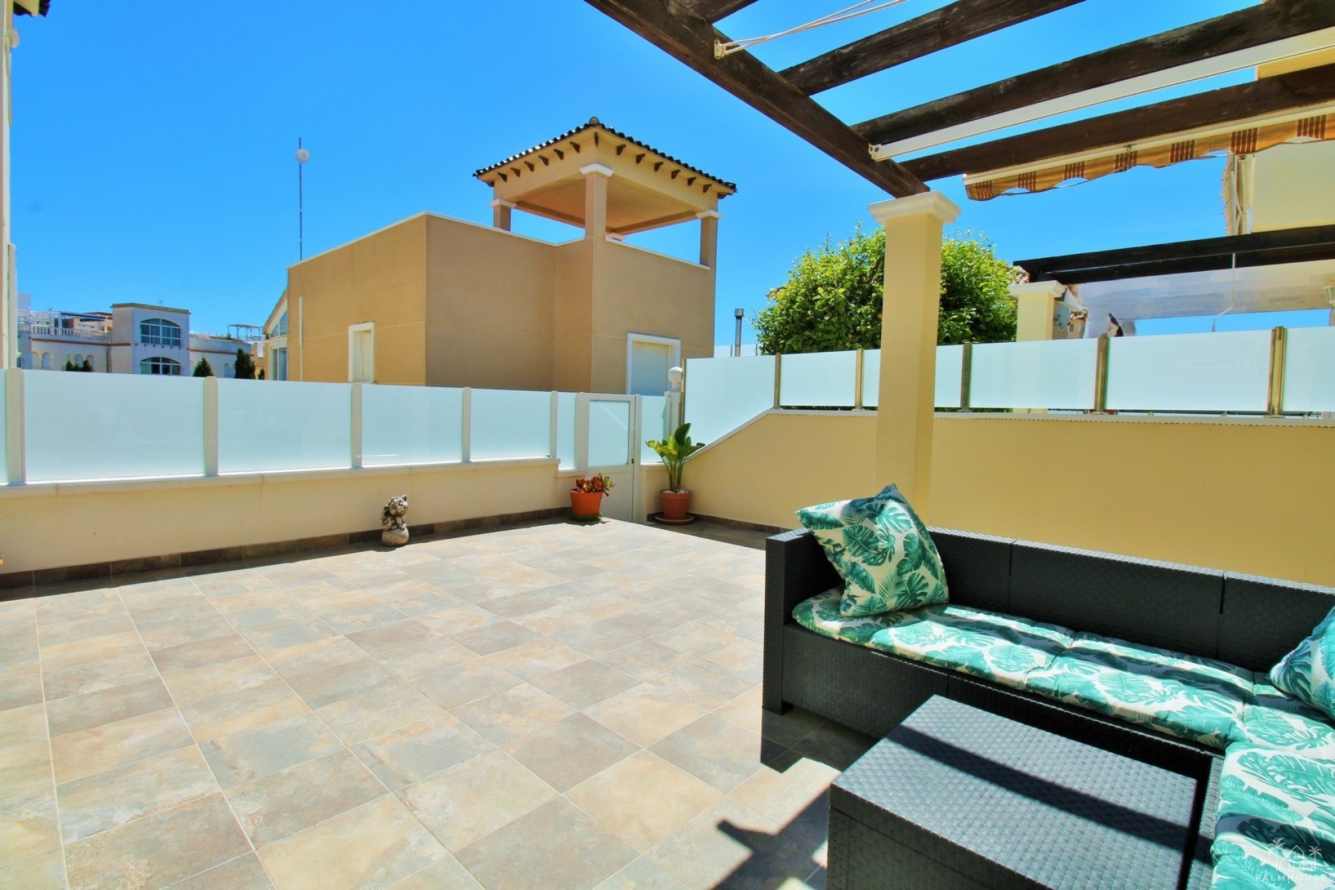 Resale - House - Villamartin