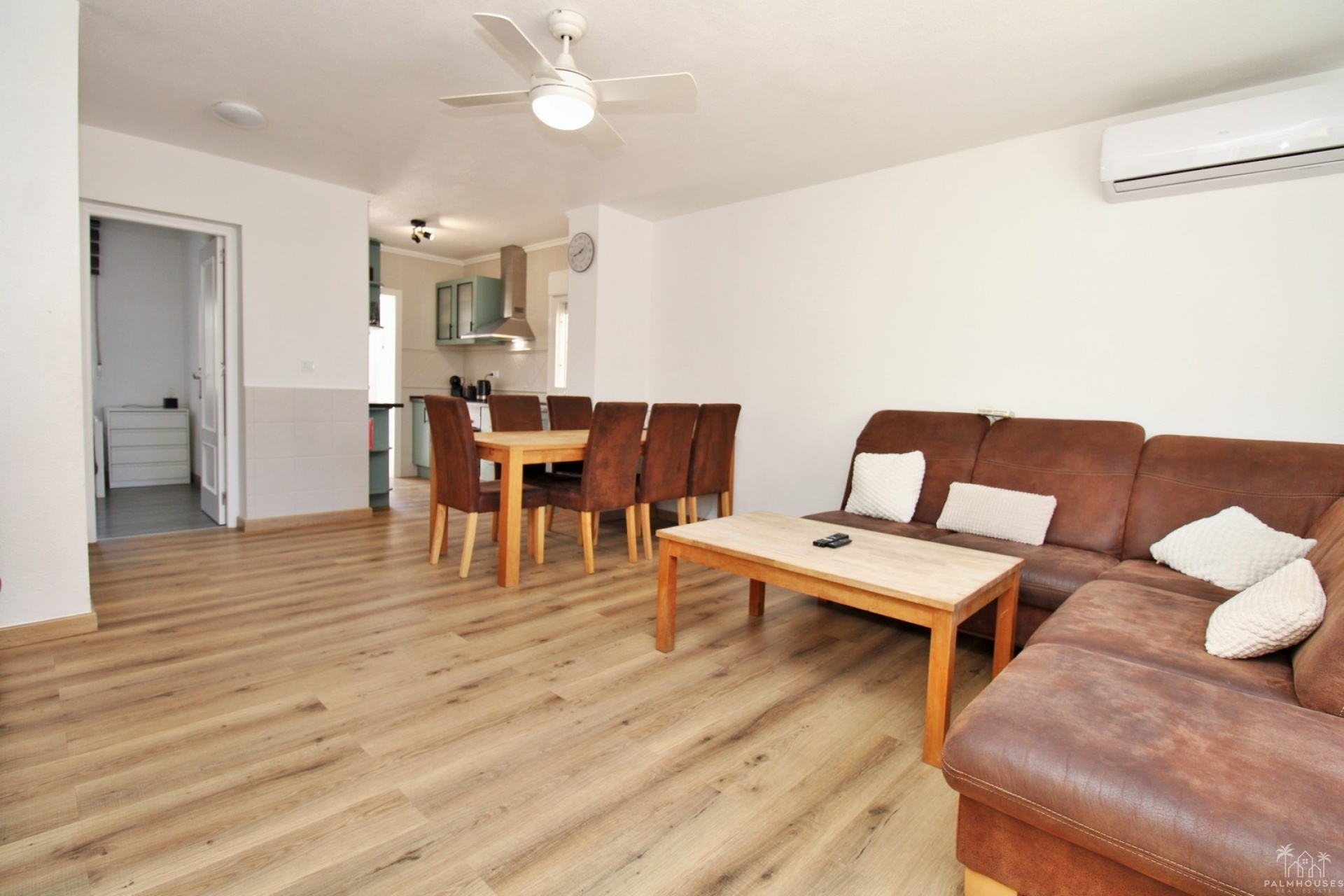 Resale - House - Villamartin