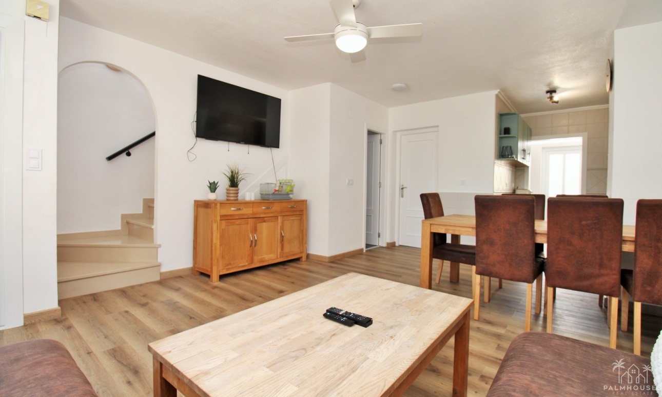 Resale - House - Villamartin