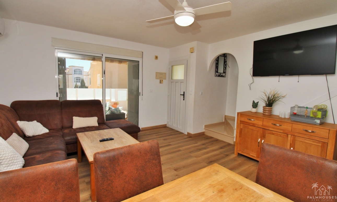 Resale - House - Villamartin