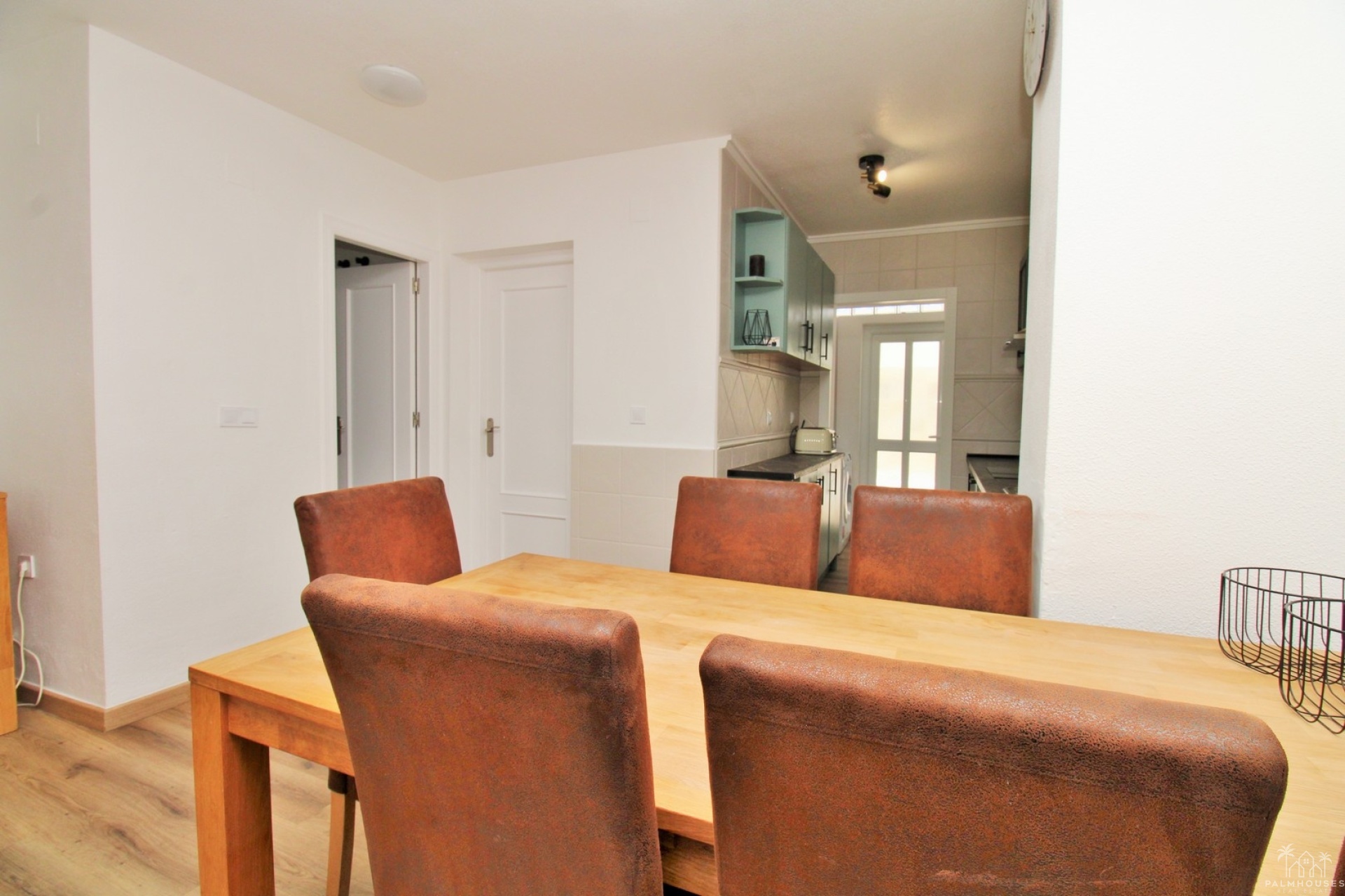 Resale - House - Villamartin