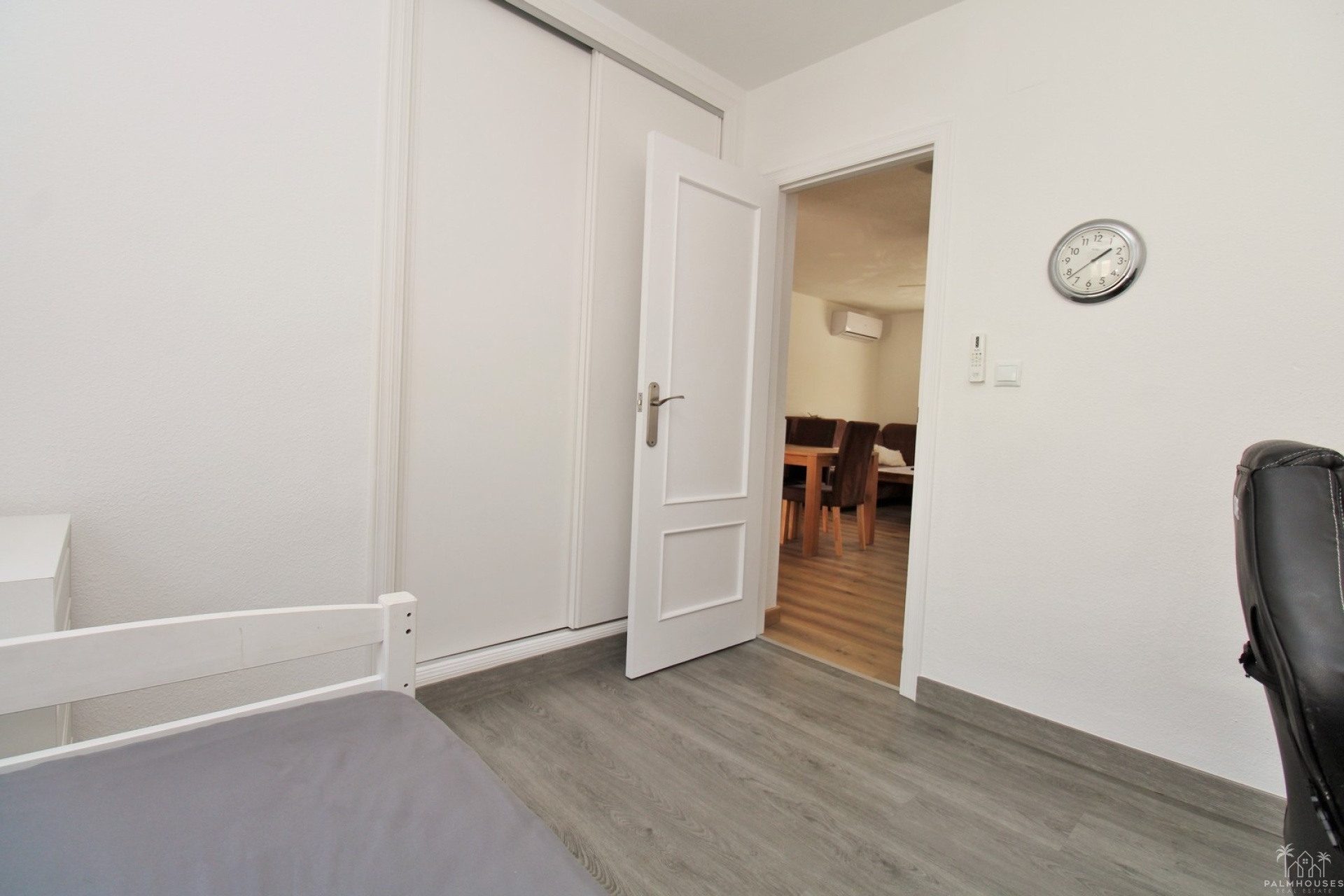 Resale - House - Villamartin