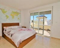 Resale - House - Villamartin
