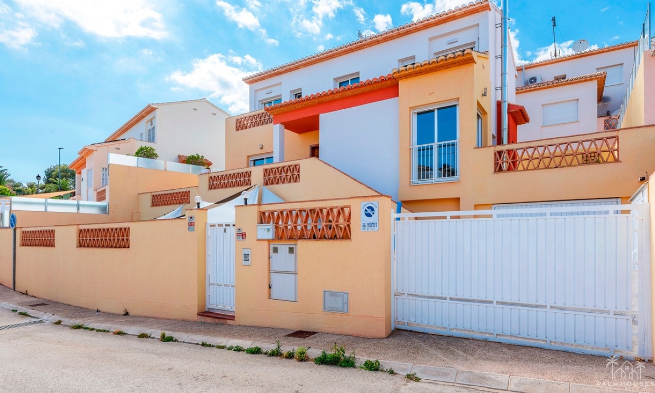 Resale - Villa - Alfaz del Pi - L'Alfás del Pi Centro