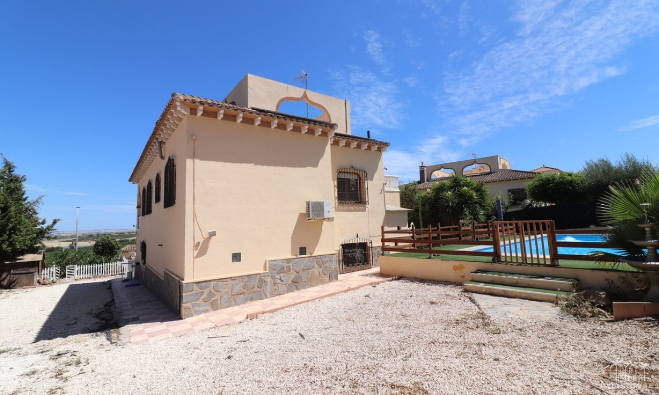 Resale - Villa - Algorfa - Algorfa Centro
