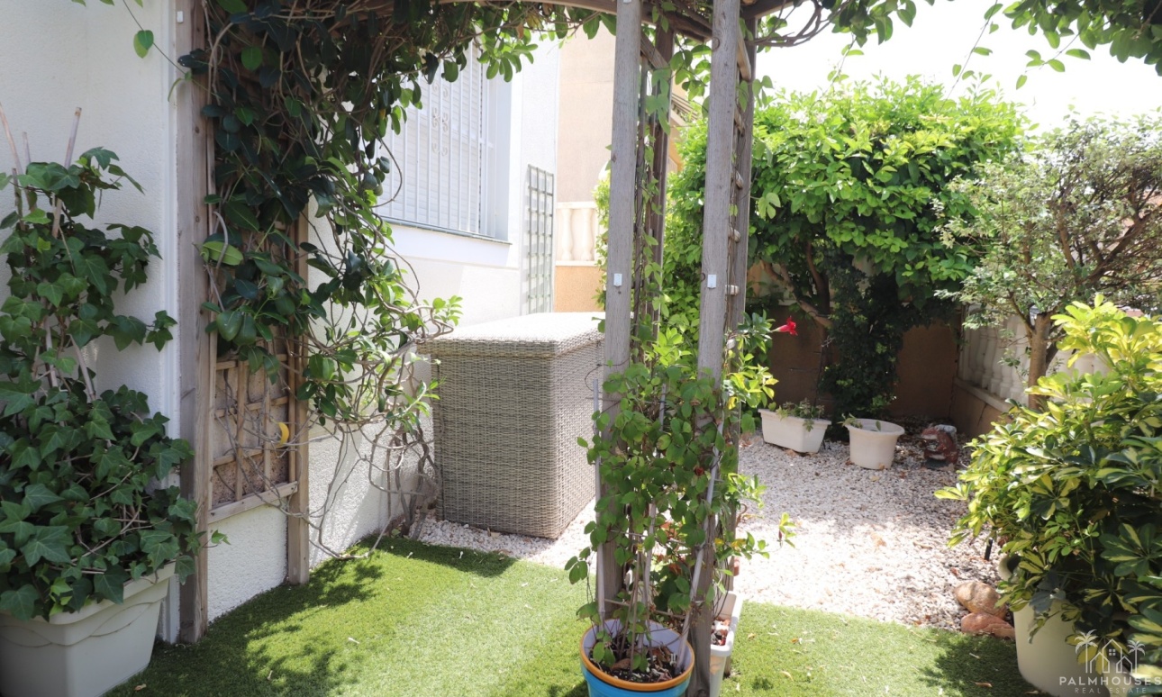Resale - Villa - Algorfa - Montebello