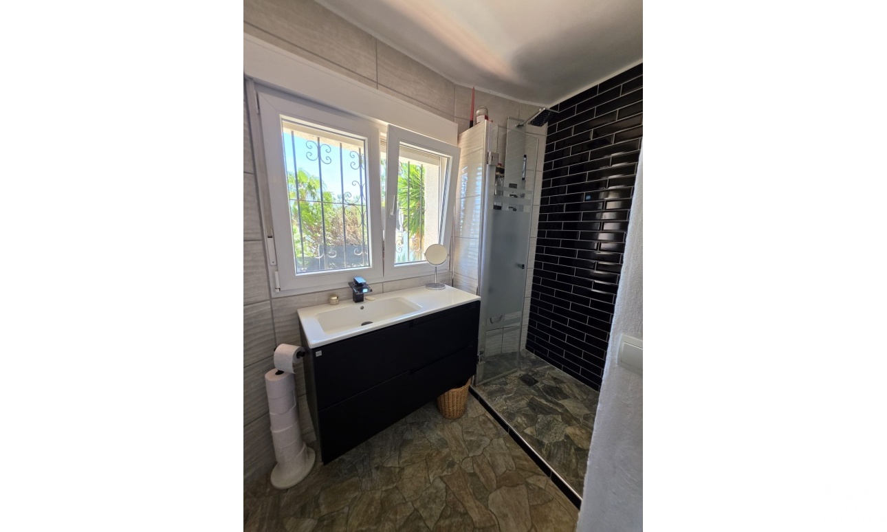 Resale - Villa - Algorfa - Montemar