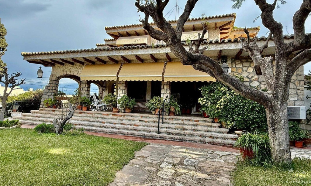 Resale - Villa - Alicante - Alicante Centro