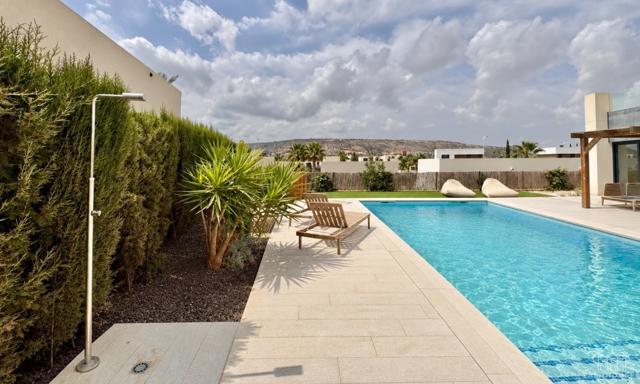 Resale - Villa - Alicante - Costa Blanca