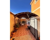 Resale - Villa - Alicante - Cox