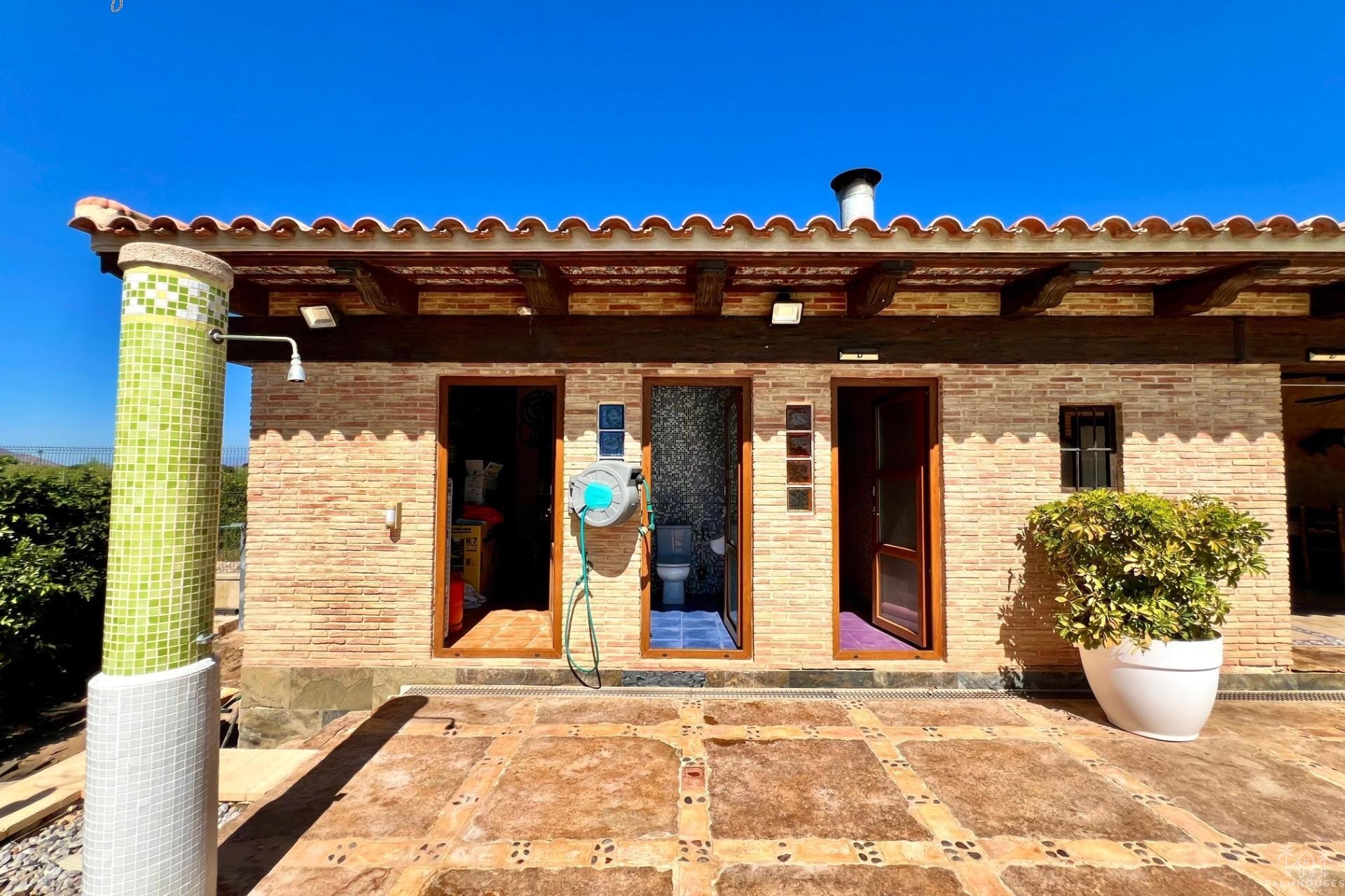Resale - Villa - Almoradi - Comunidad Valenciana