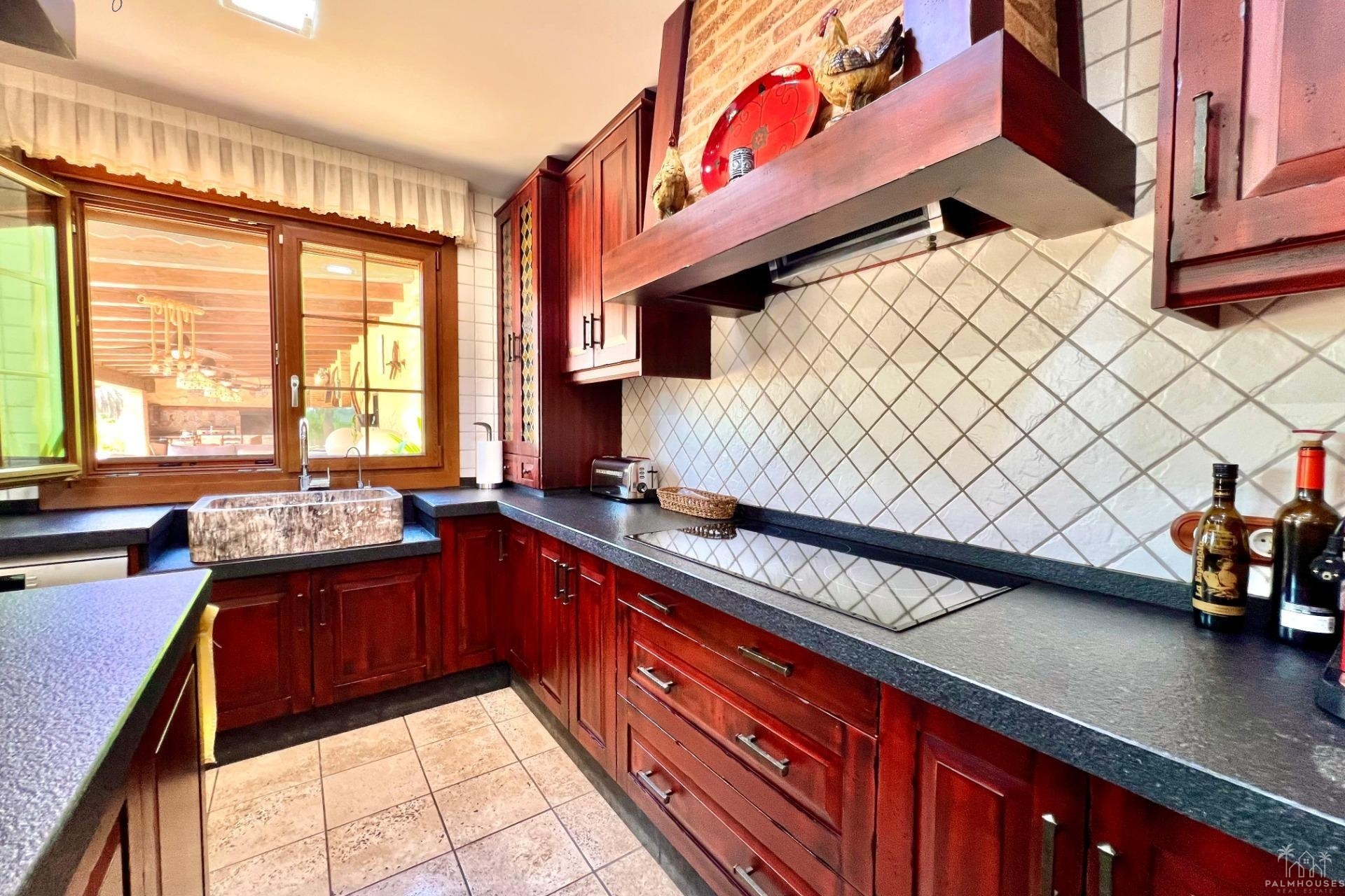 Resale - Villa - Almoradi - Comunidad Valenciana