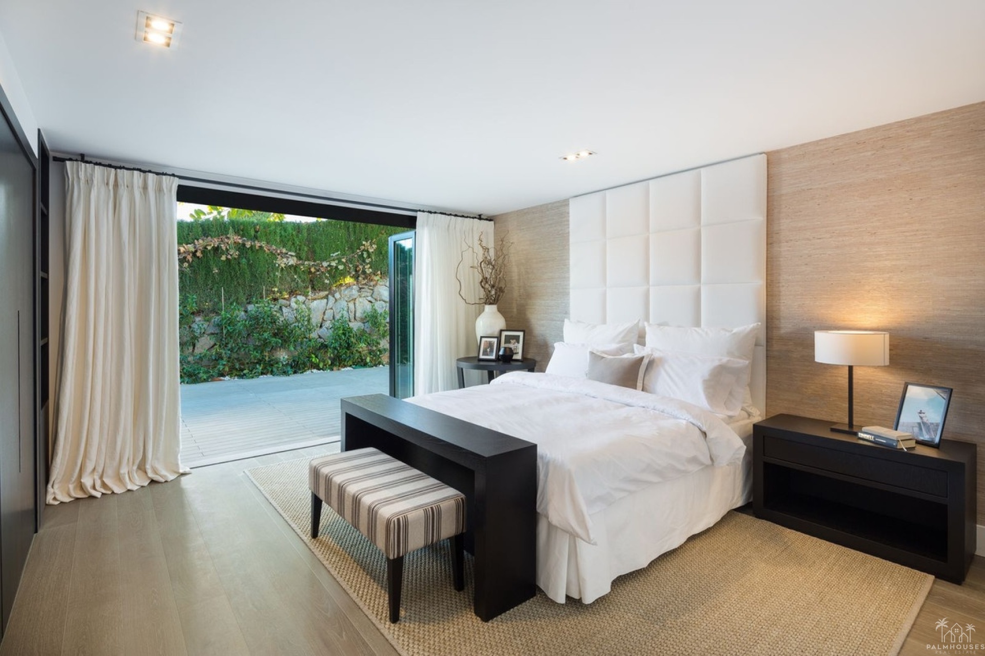 Resale - Villa - Aloha - Inland