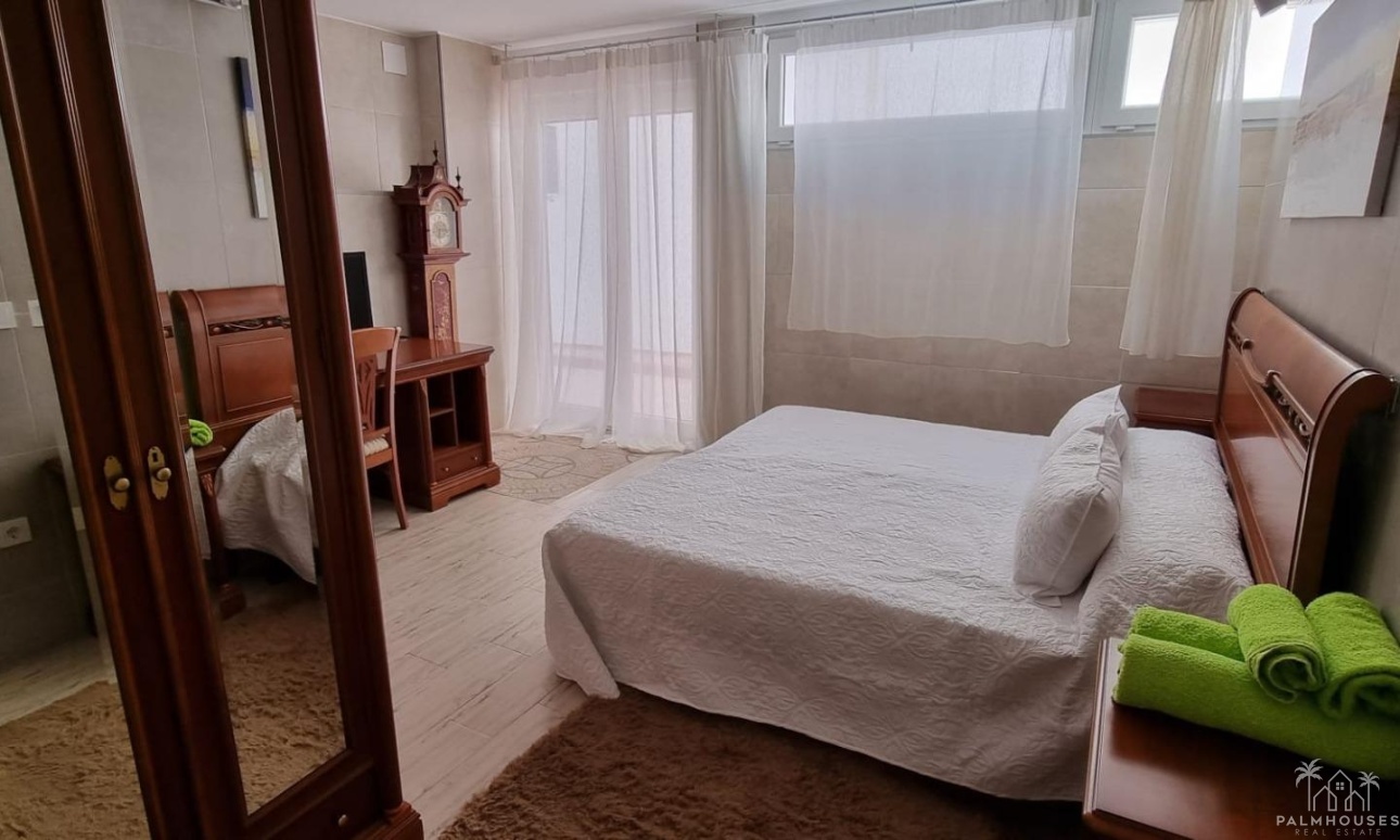 Resale - Villa - Altea