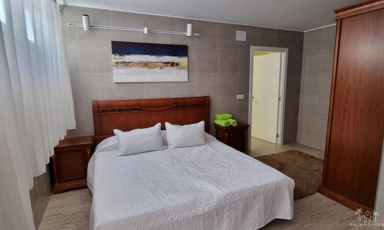 Resale - Villa - Altea