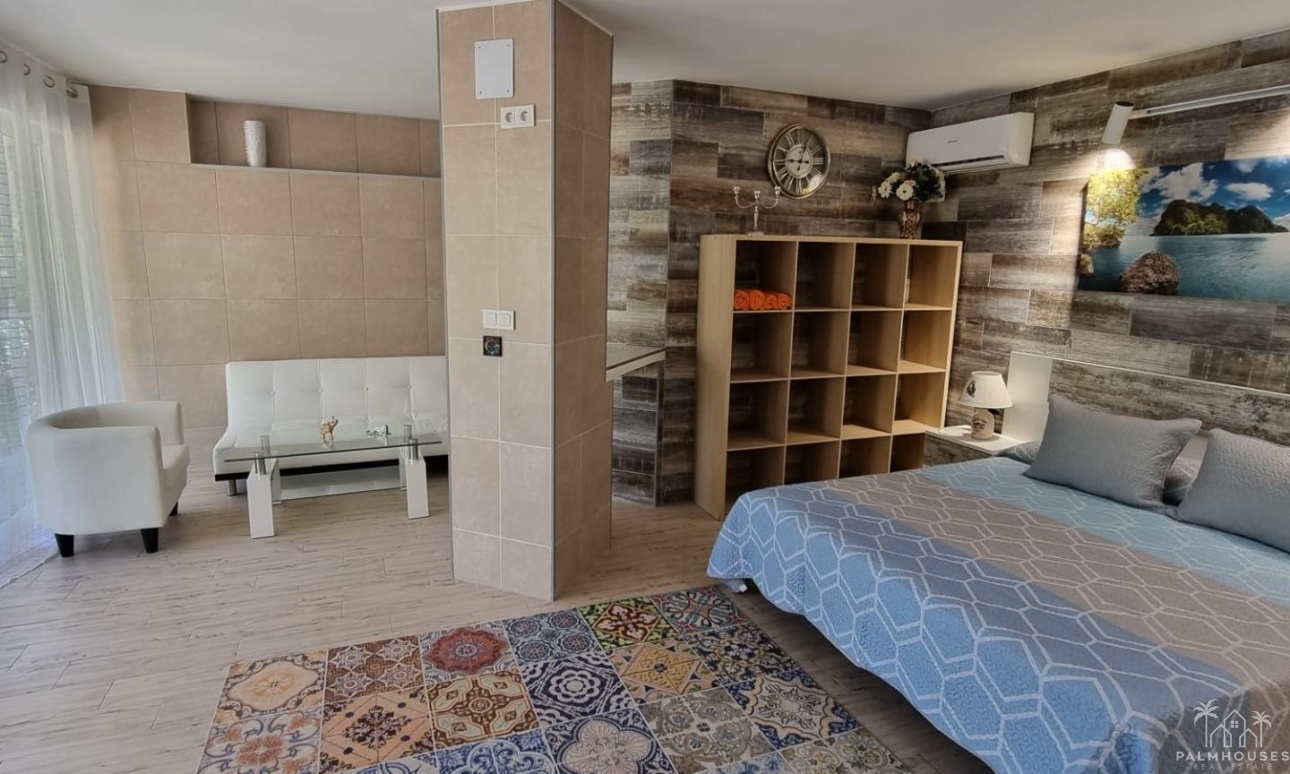 Resale - Villa - Altea