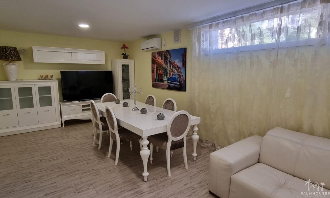 Resale - Villa - Altea