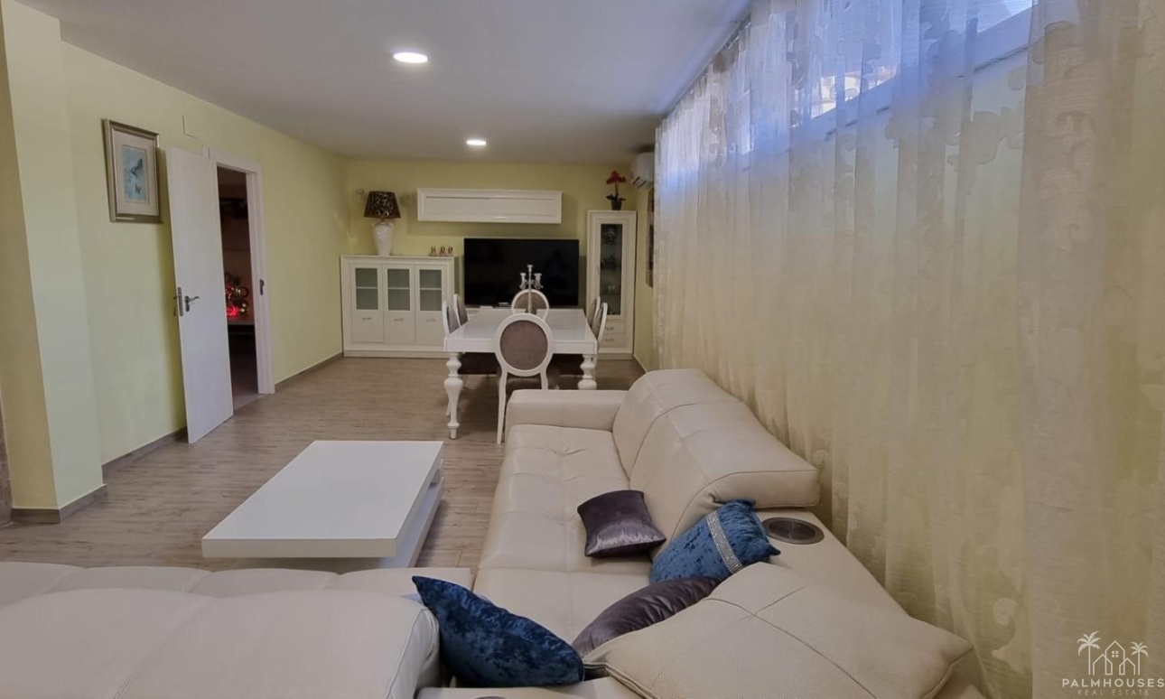 Resale - Villa - Altea