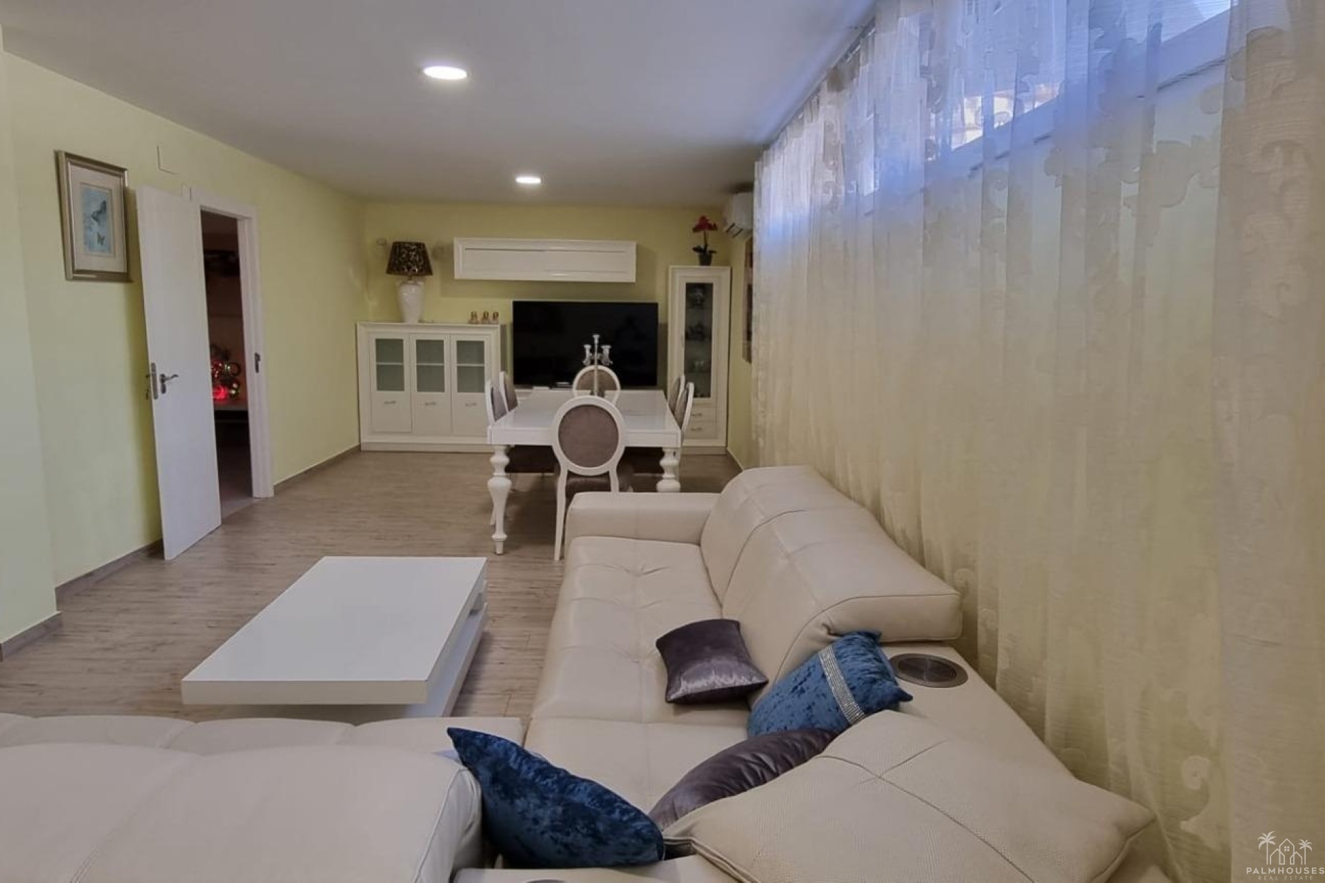 Resale - Villa - Altea