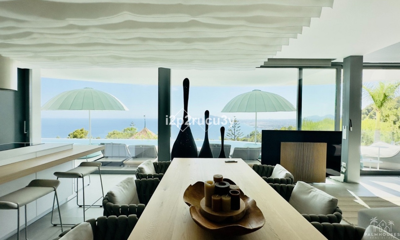 Resale - Villa - Altea