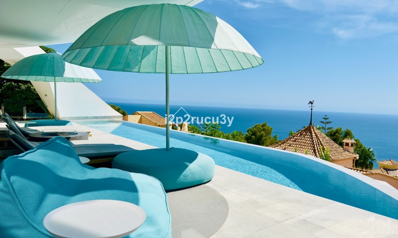 Resale - Villa - Altea