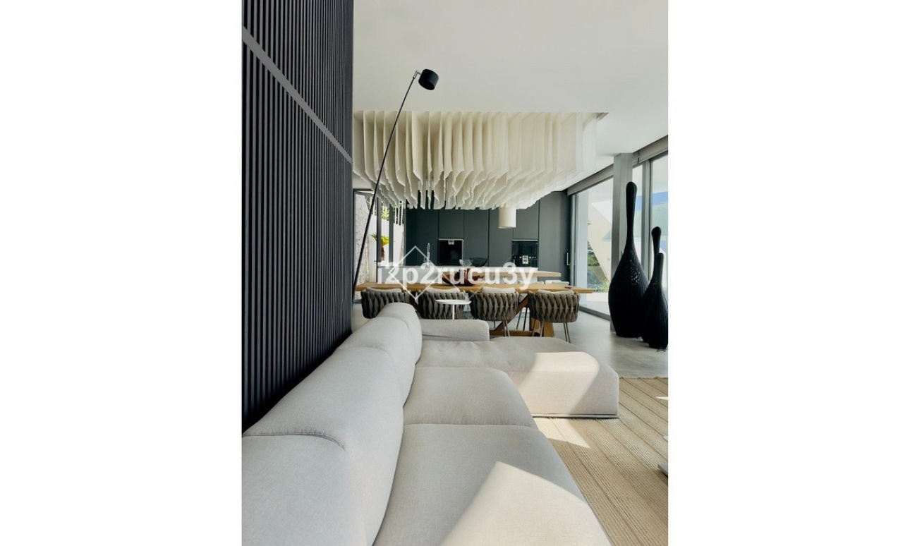 Resale - Villa - Altea