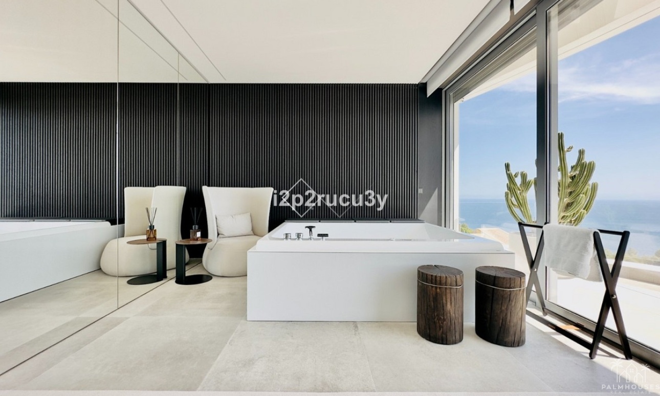 Resale - Villa - Altea